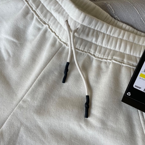 Under Armour | NWT Women’s UA Project rock fleece gym training short - Picture 3 of 8